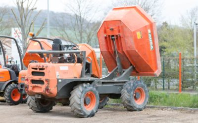 Location de dumper à Metz : comparaison des modèles pour des transports tout-terrain sur grands chantiers